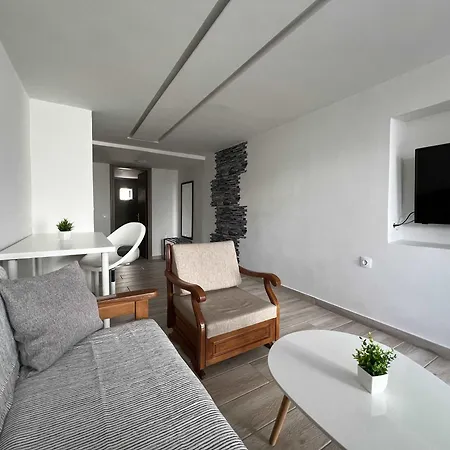 Apartment Charming Getaway In The Heart Of Emporio Santorini *